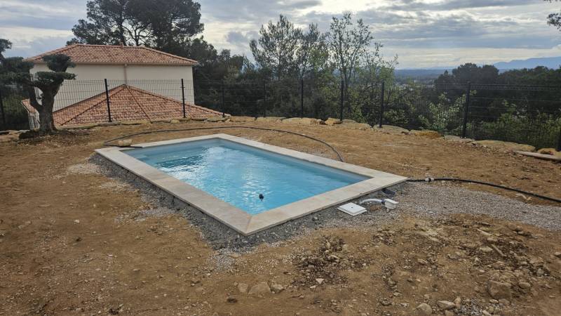 Piscine Moins de 10 m2 à Saint Maximin La Sainte Baume 